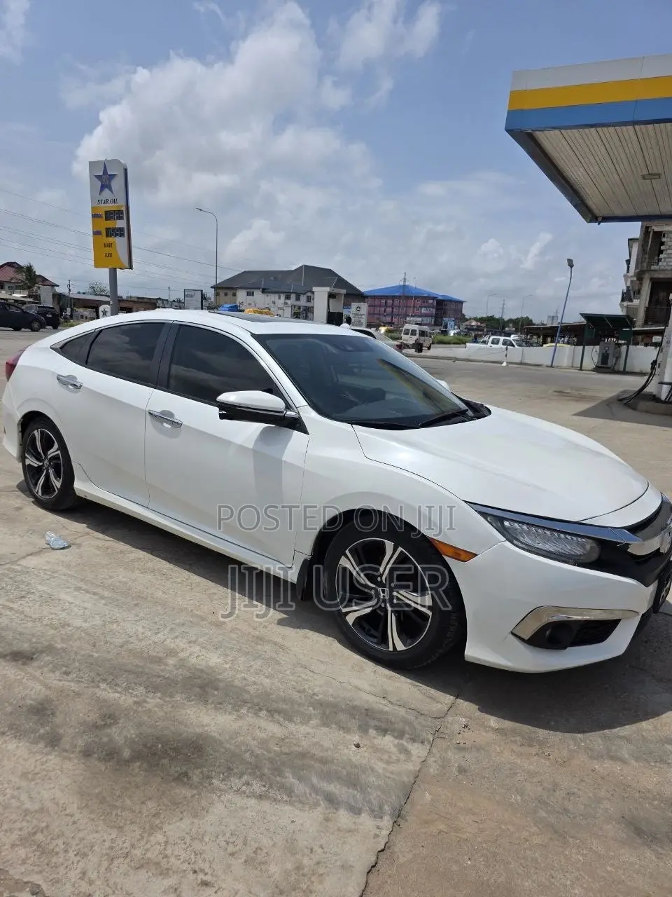 Honda Civic Touring Sedan 2018 White
