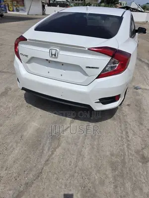 Honda Civic Touring Sedan 2018 White