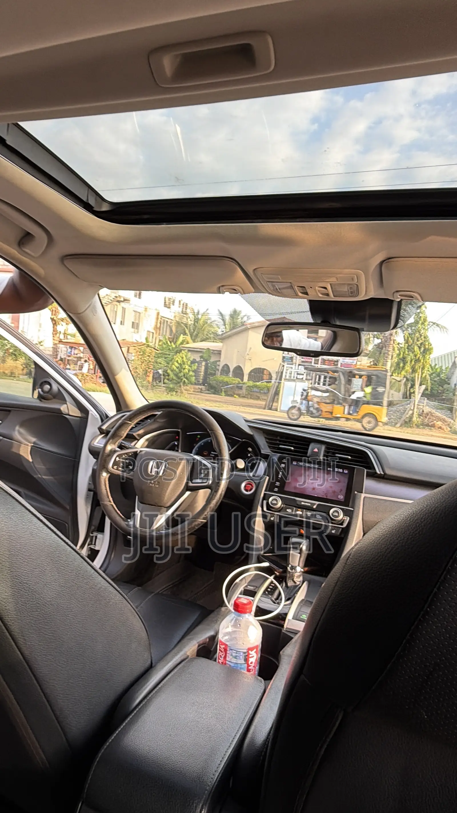Honda Civic Touring Sedan 2018 White