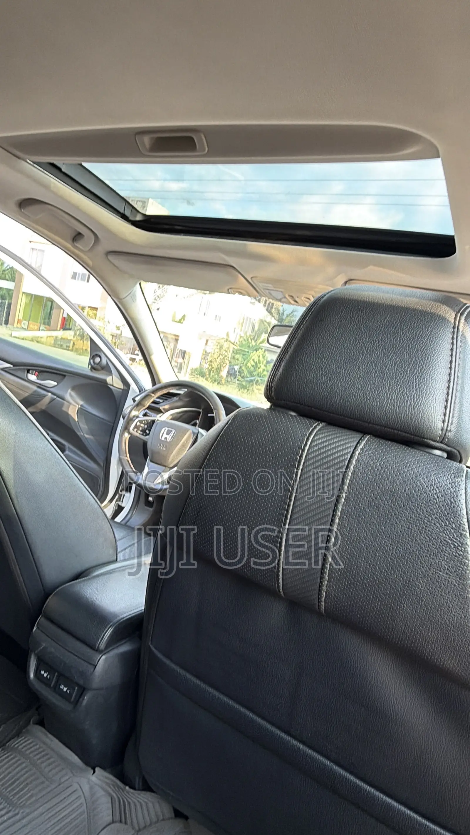 Honda Civic Touring Sedan 2018 White