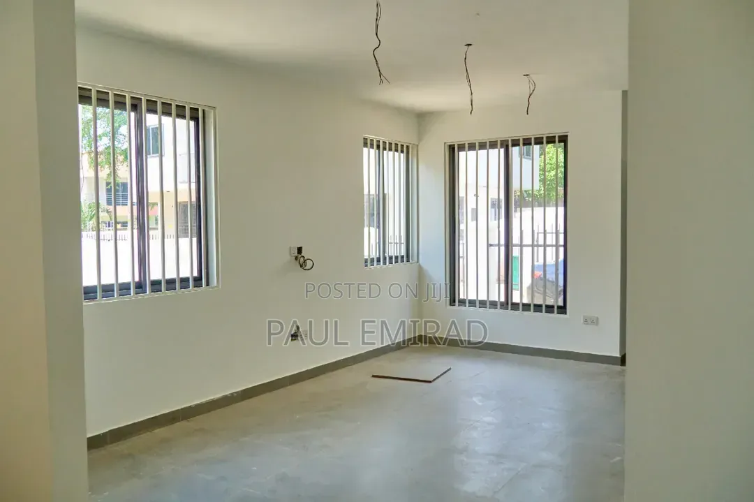 3bdrm House in Oyarifa for sale