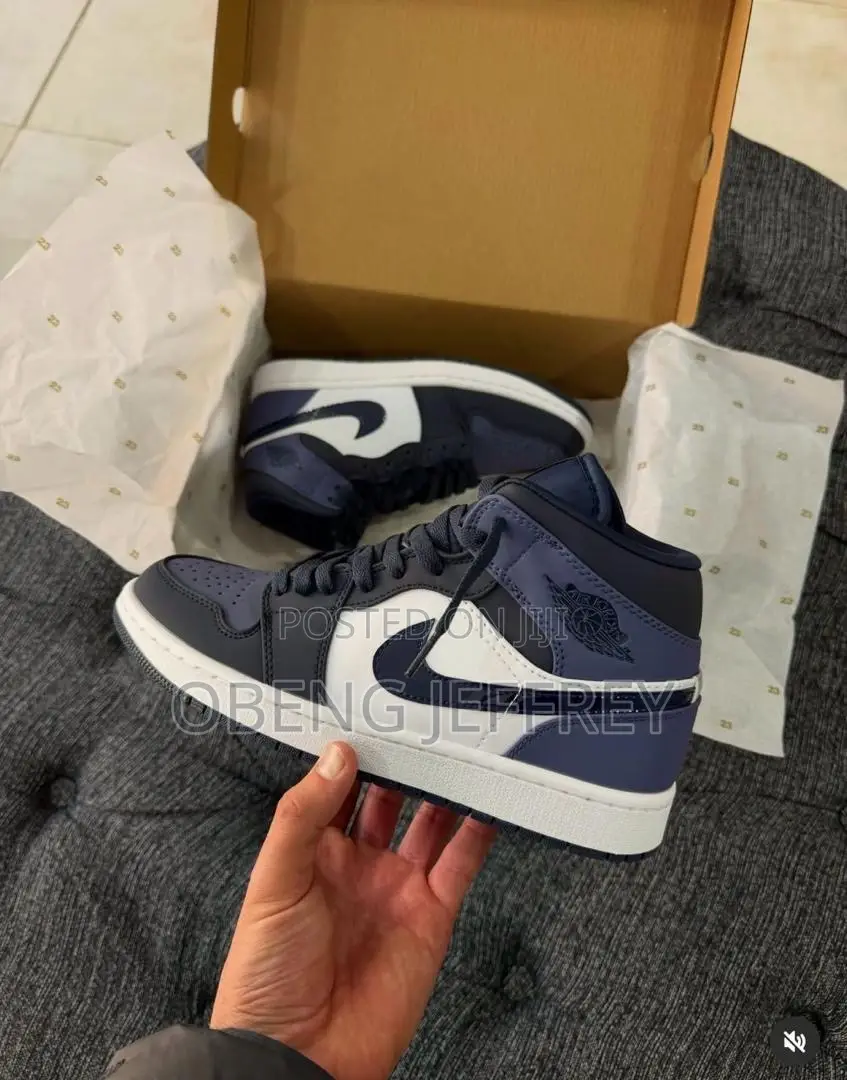 Original Nike Jordan 1 in Colours