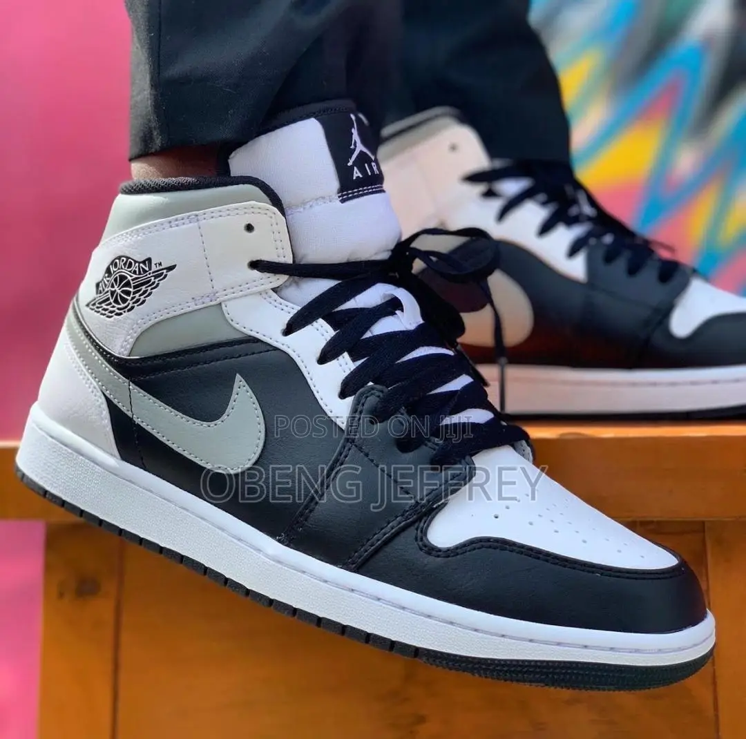 Original Nike Jordan 1 in Colours