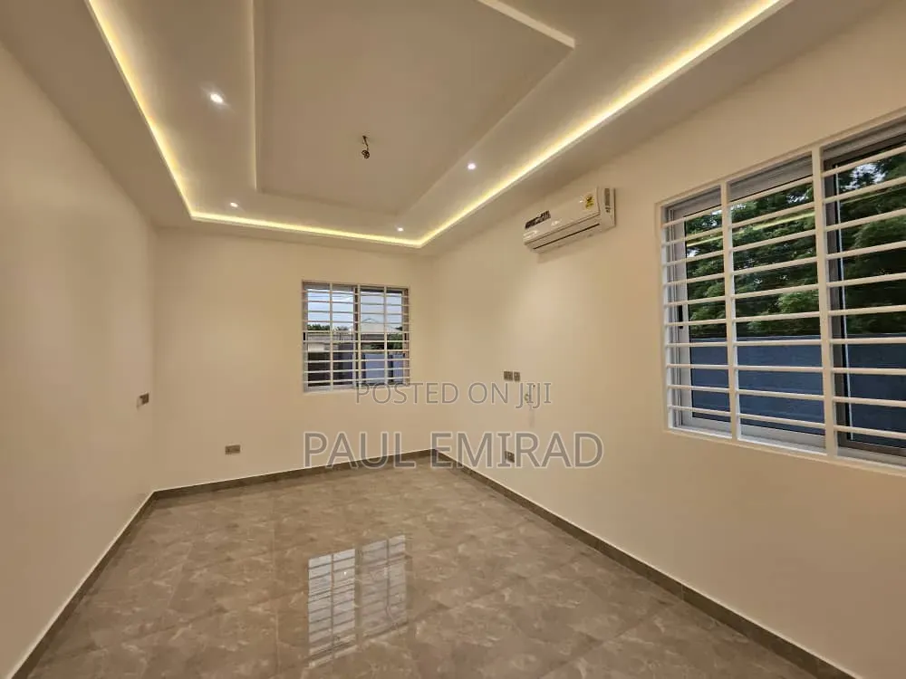 3bdrm Bungalow in Amrahia for sale