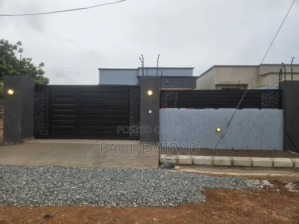 3bdrm Bungalow in Amrahia for sale