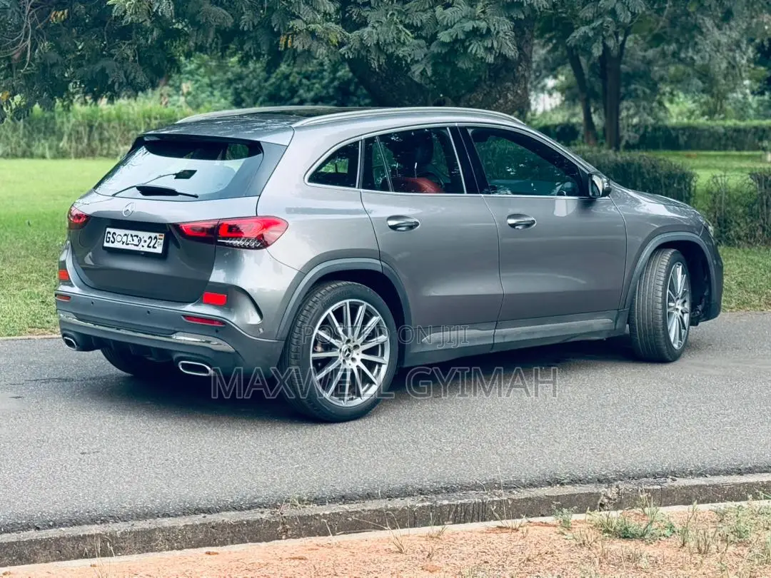 Mercedes-Benz GLA-Class 2022 Gray