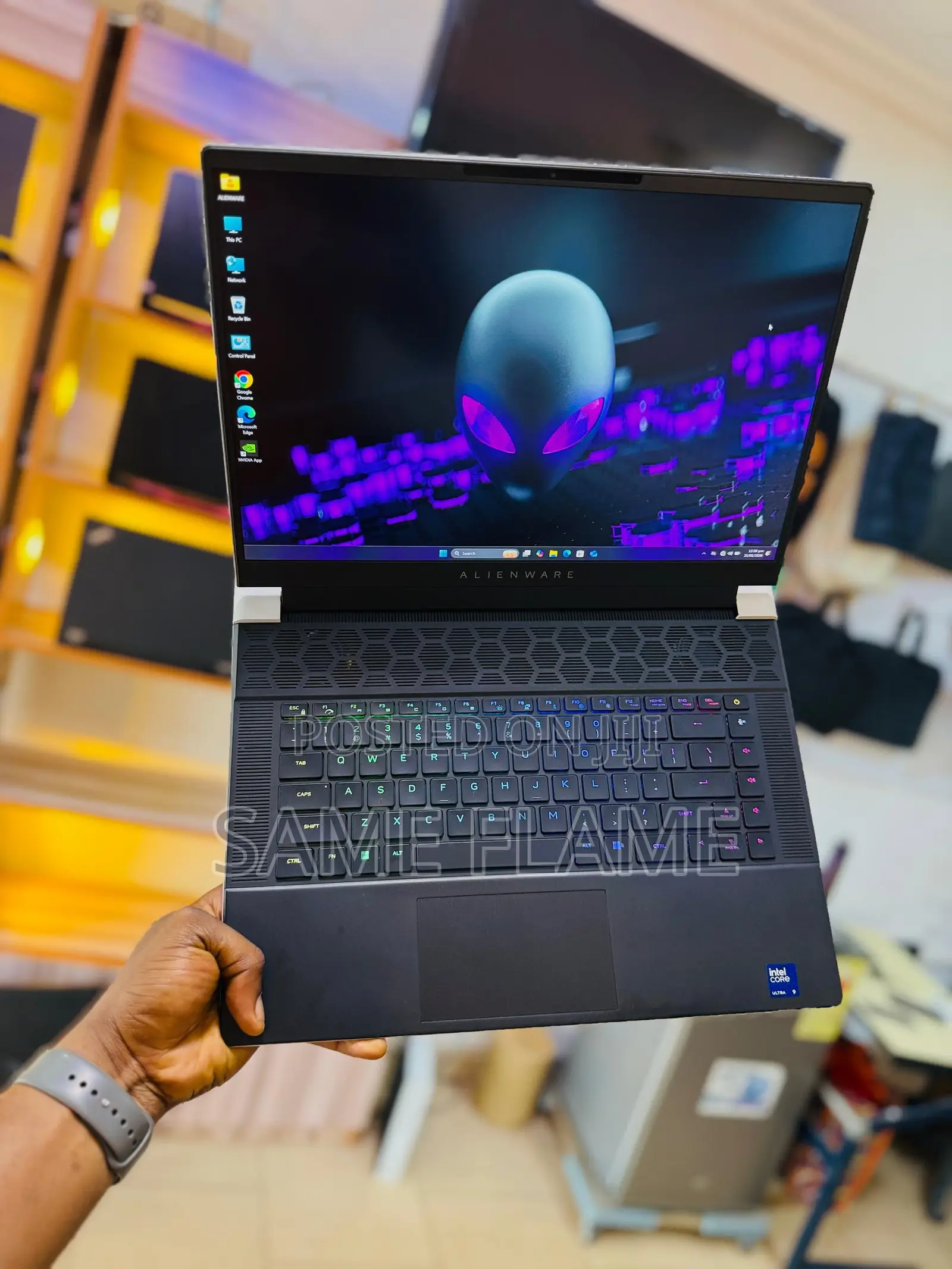 New Laptop Alienware X16 R2 32GB Intel Core Ultra 9 SSD 1T