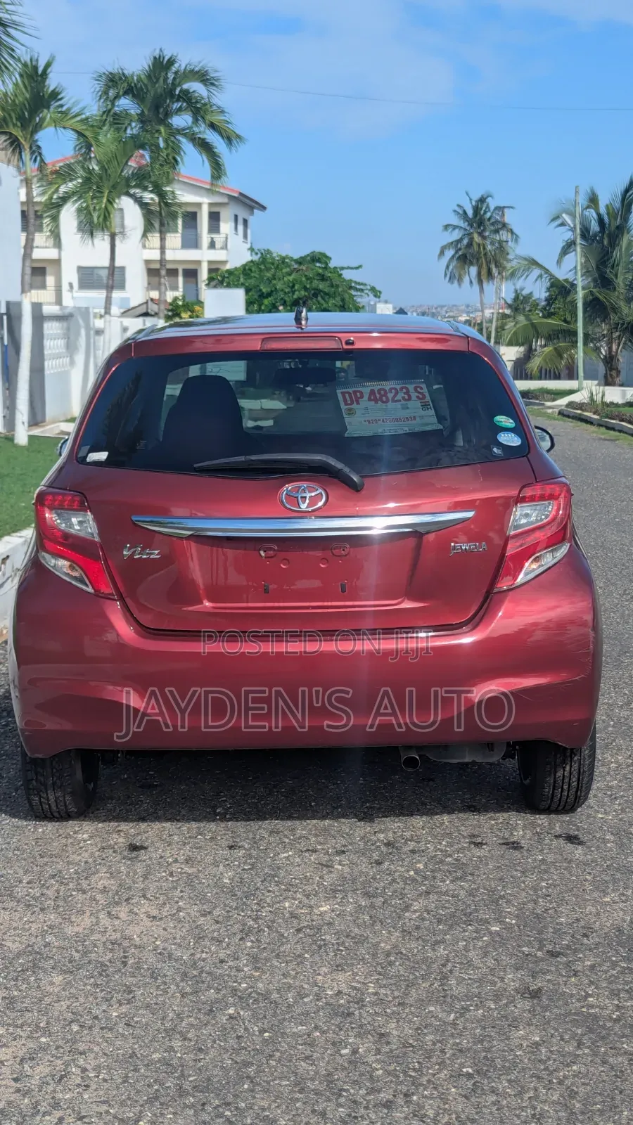 Toyota Vitz 1.3 FWD 3dr 2015 Maroon