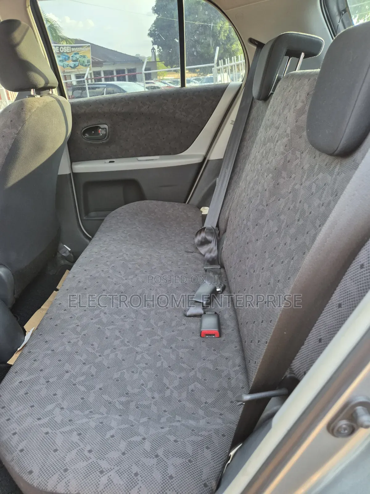 Toyota Vitz 2010 Gray