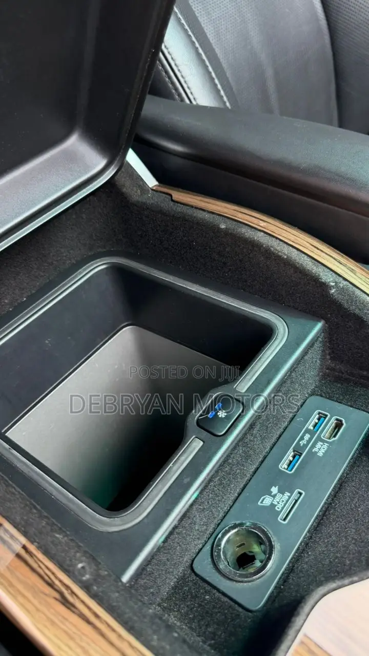Land Rover Range Rover Vogue 2019 Black