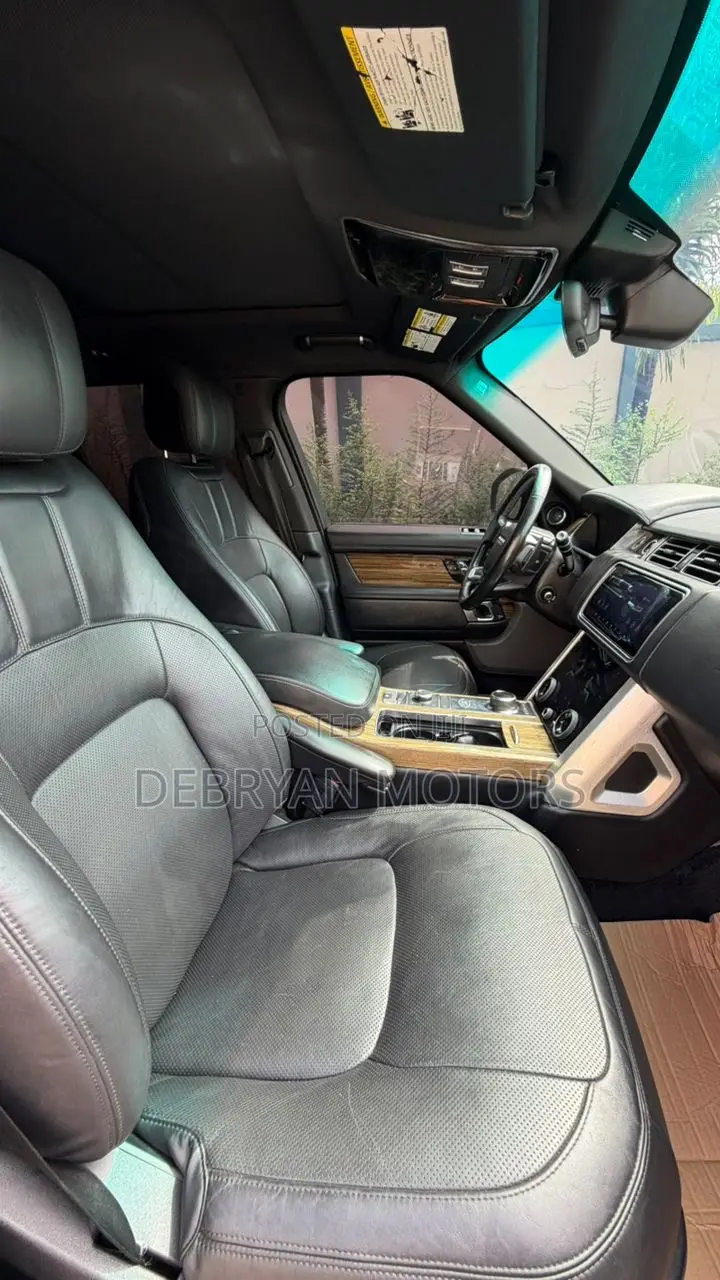 Land Rover Range Rover Vogue 2019 Black