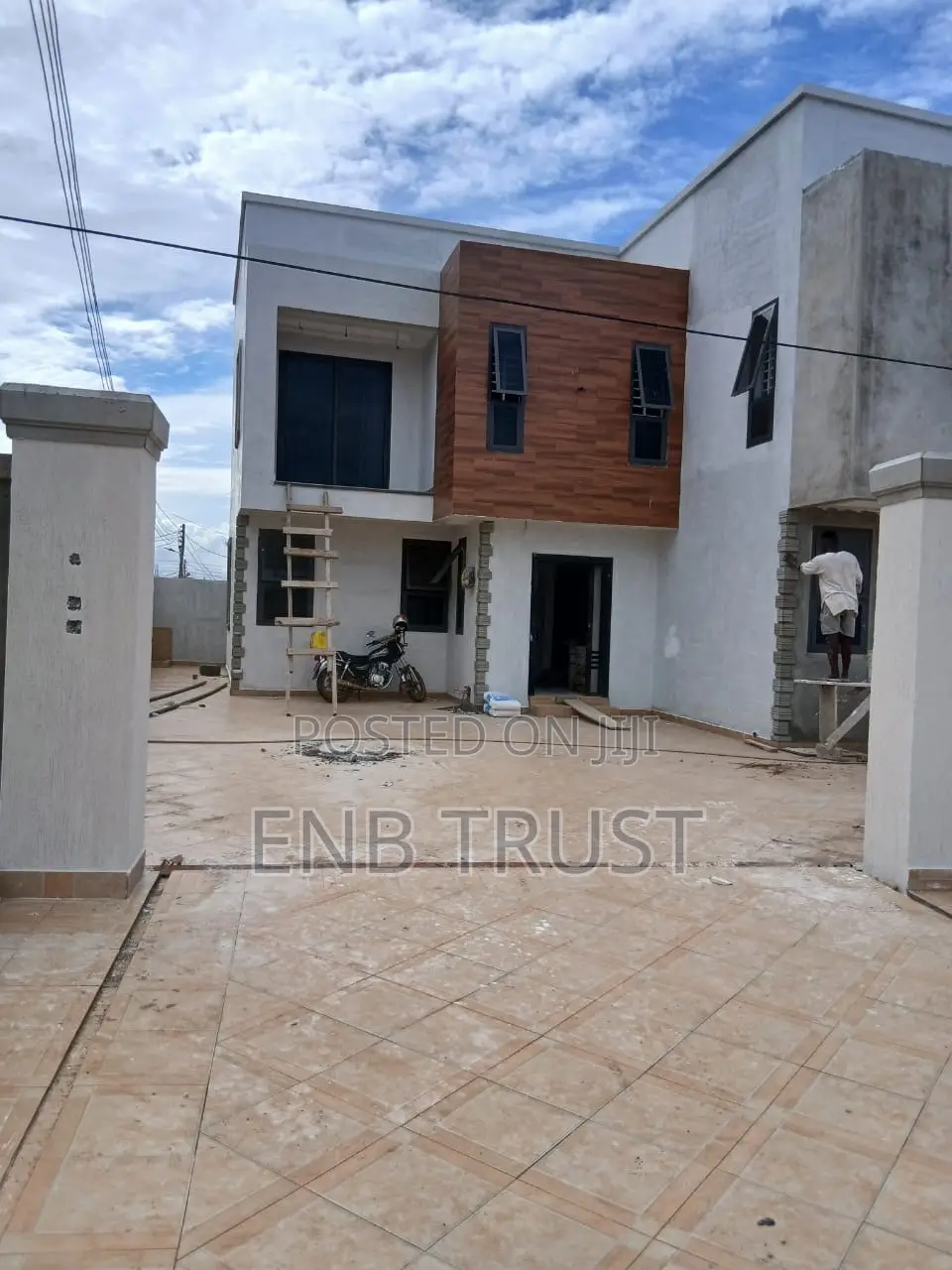 4bdrm Duplex in Sakumono for sale