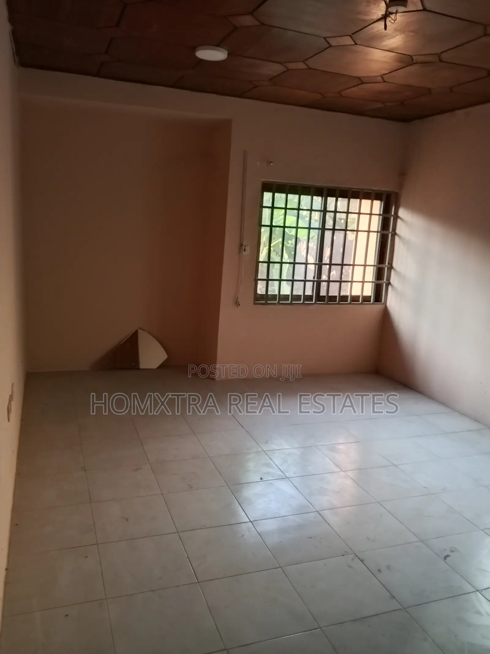 3bdrm Apartment in Homxtra Real Estates, Last Stop for rent