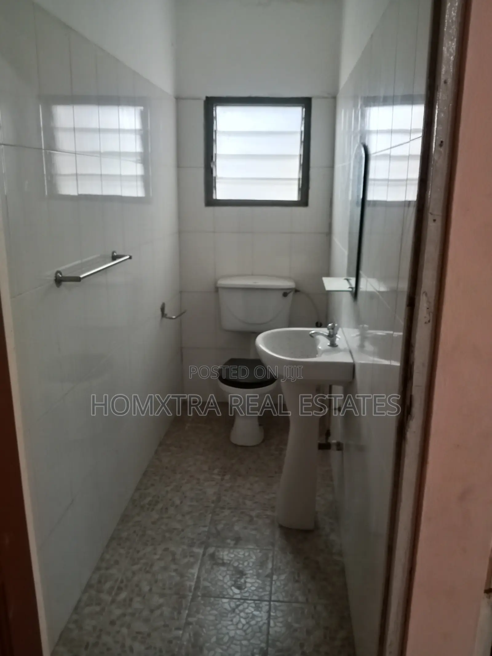 3bdrm Apartment in Homxtra Real Estates, Last Stop for rent