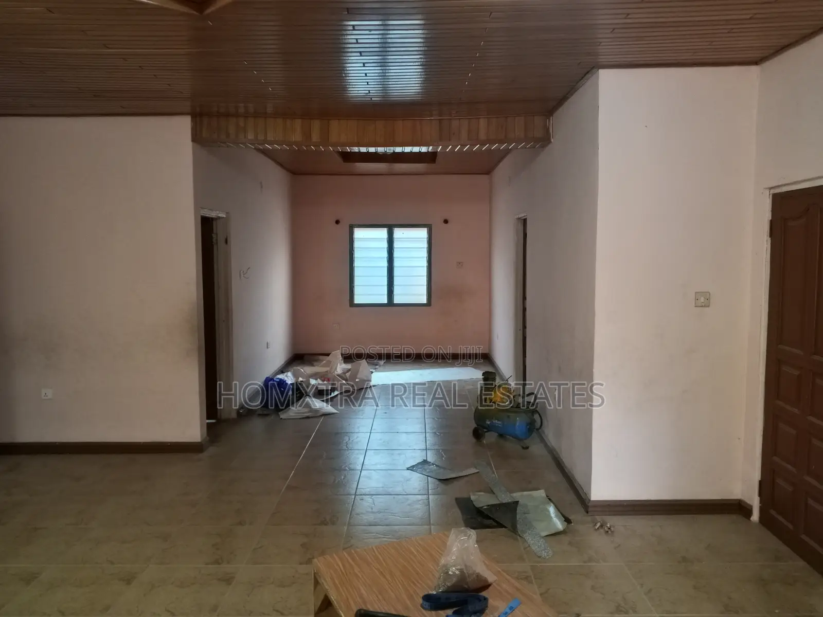 3bdrm Apartment in Homxtra Real Estates, Last Stop for rent
