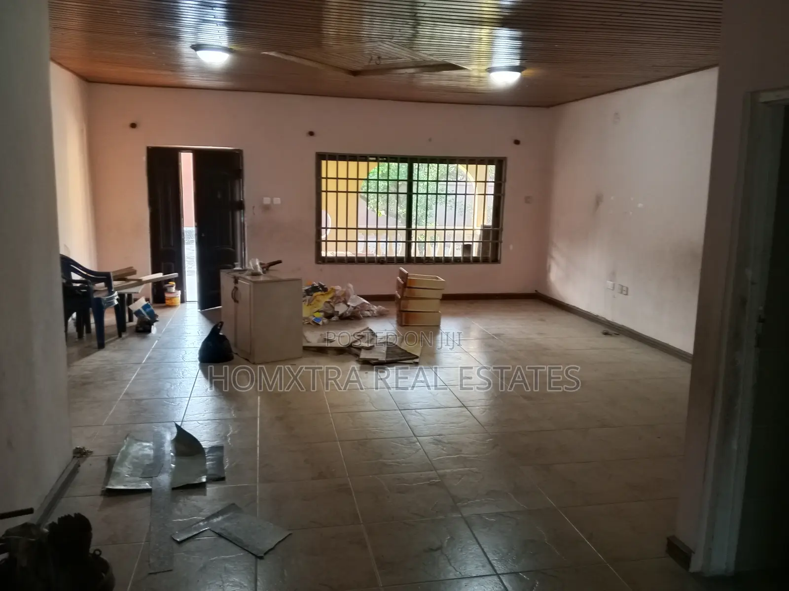 3bdrm Apartment in Homxtra Real Estates, Last Stop for rent