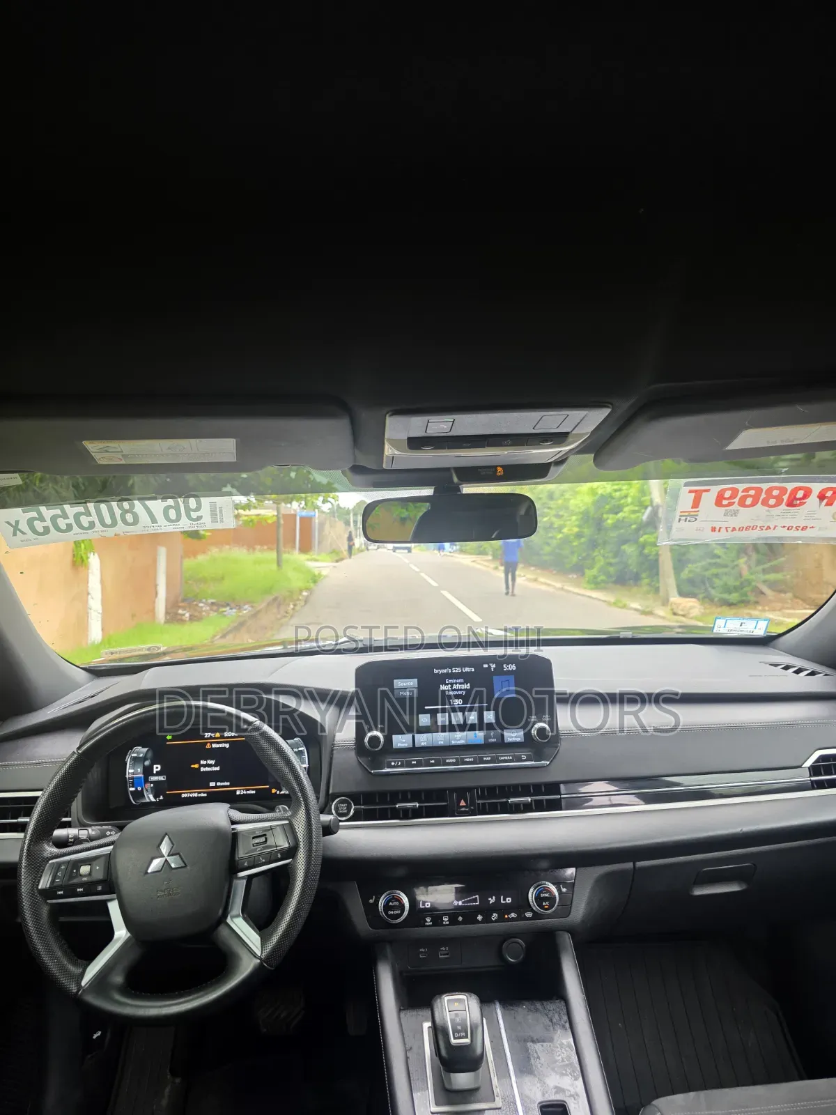 Mitsubishi Outlander 2022 Black
