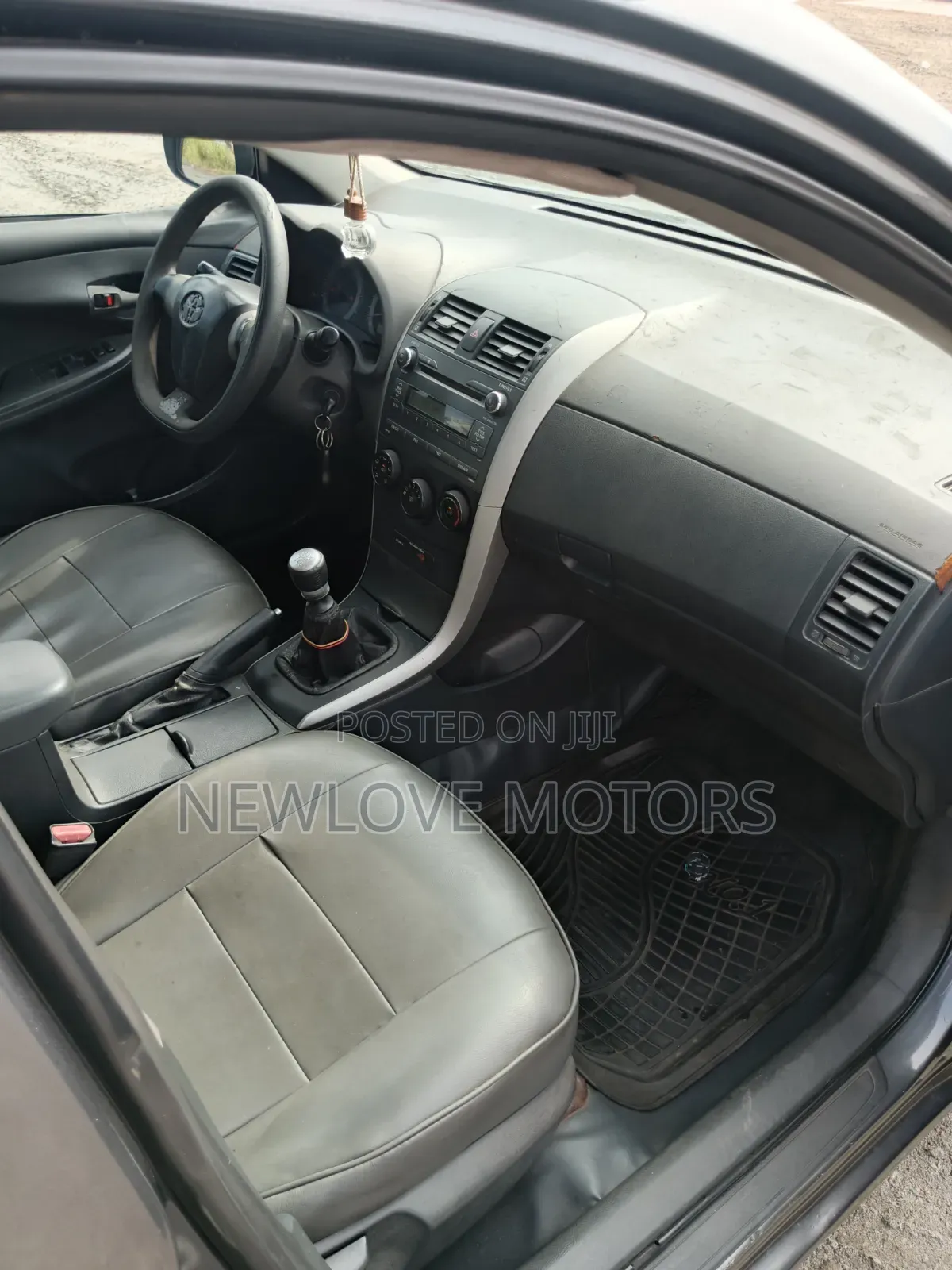 Toyota Corolla 2013 Gray