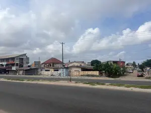 4bdrm House in Main Road House For for sale