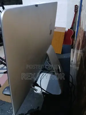 Desktop Computer Apple iMac 8GB Intel Core i5 HDD 1T