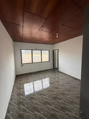 4bdrm Apartment in Awoshie, Last Stop for rent