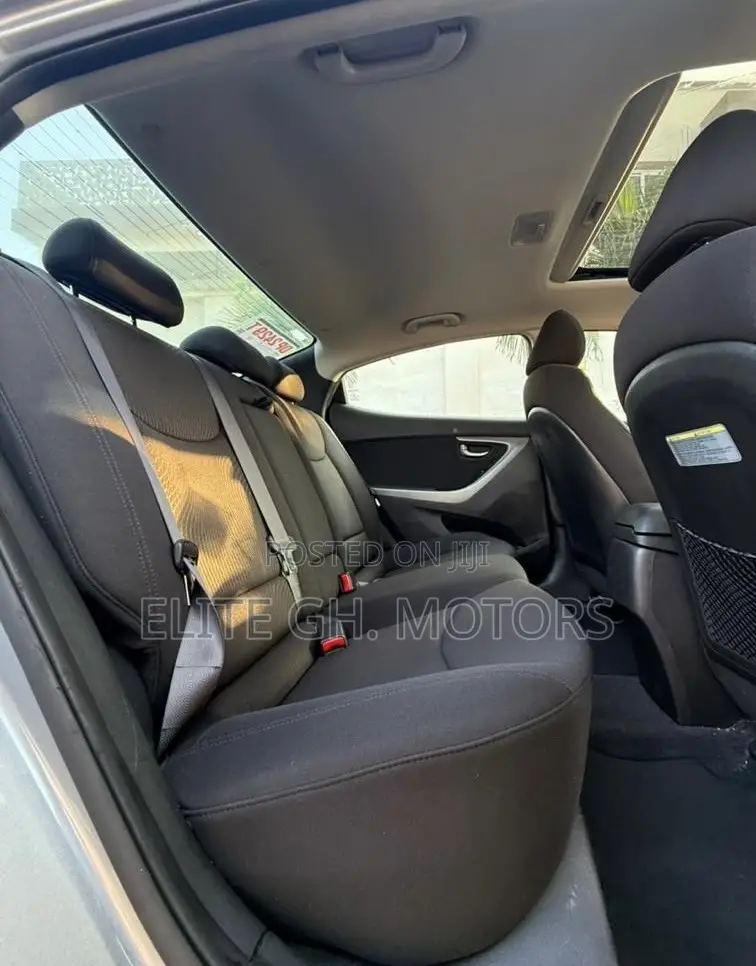 Hyundai Elantra 2016 Silver