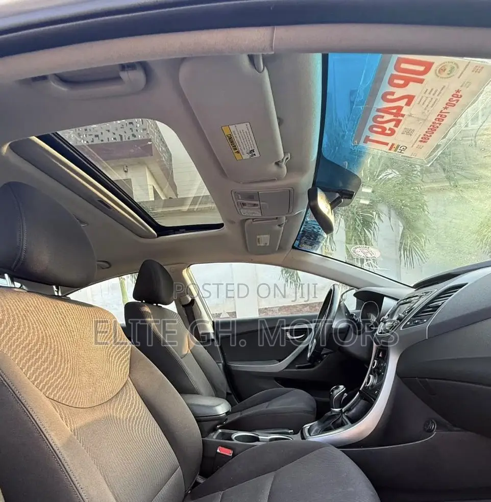 Hyundai Elantra 2016 Silver