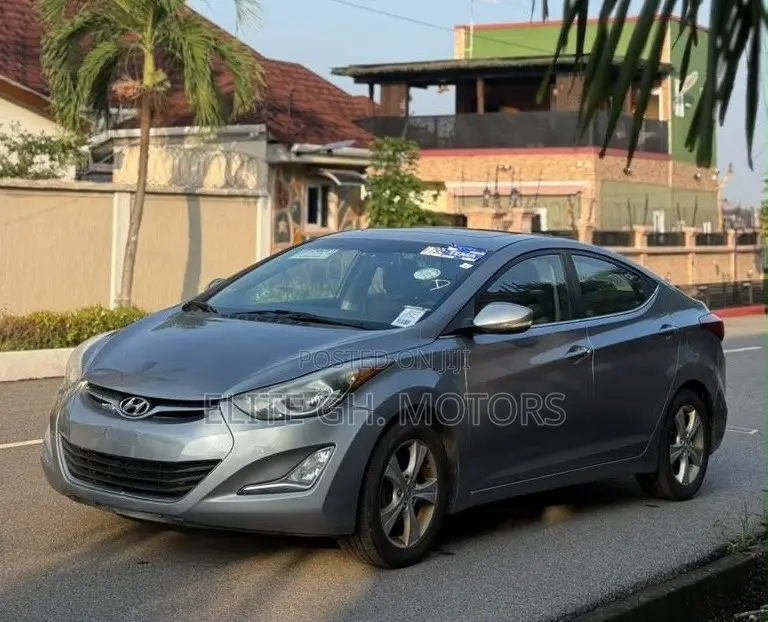 Hyundai Elantra 2016 Silver