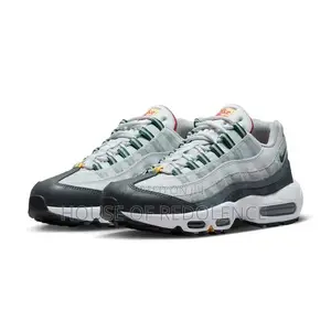 Nike Air Max 95 Prep School Sneakers