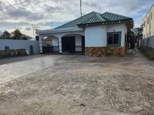 4bdrm House in Spintex, Baatsona Total for rent
