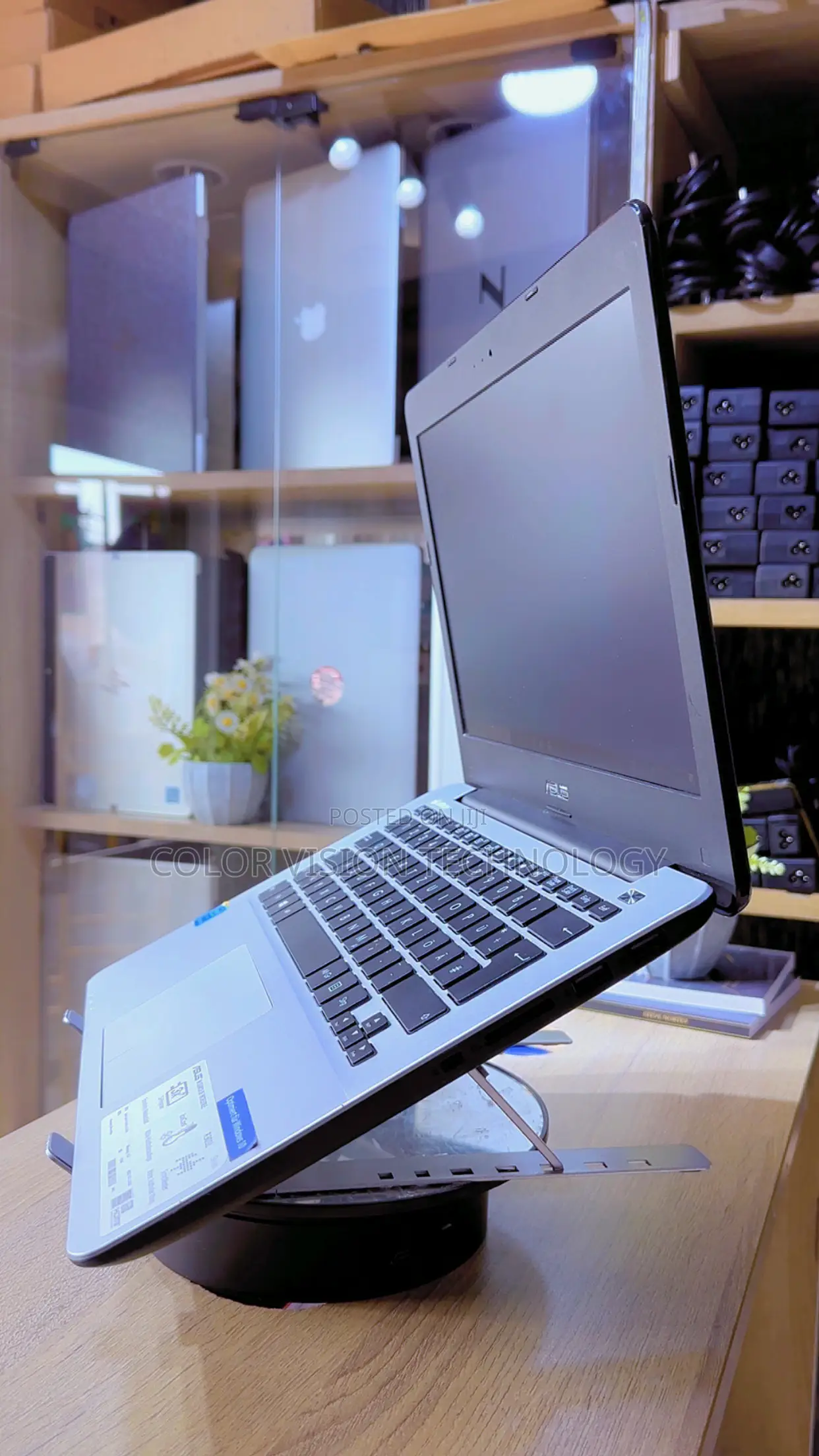Laptop Asus A42DE 8GB Intel Core i3 SSD 128GB