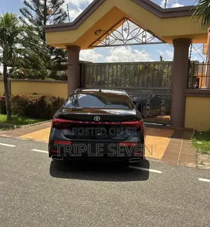 Toyota Avalon Limited FWD Sedan (3.5L V6 8A) 2019 Black