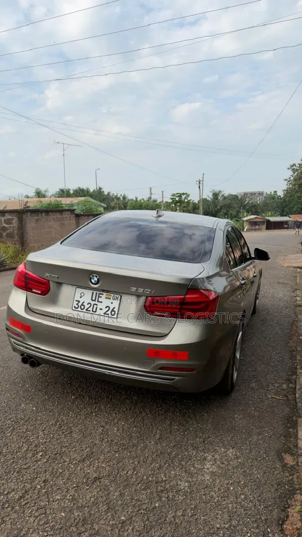 BMW 330i 2017 Gold