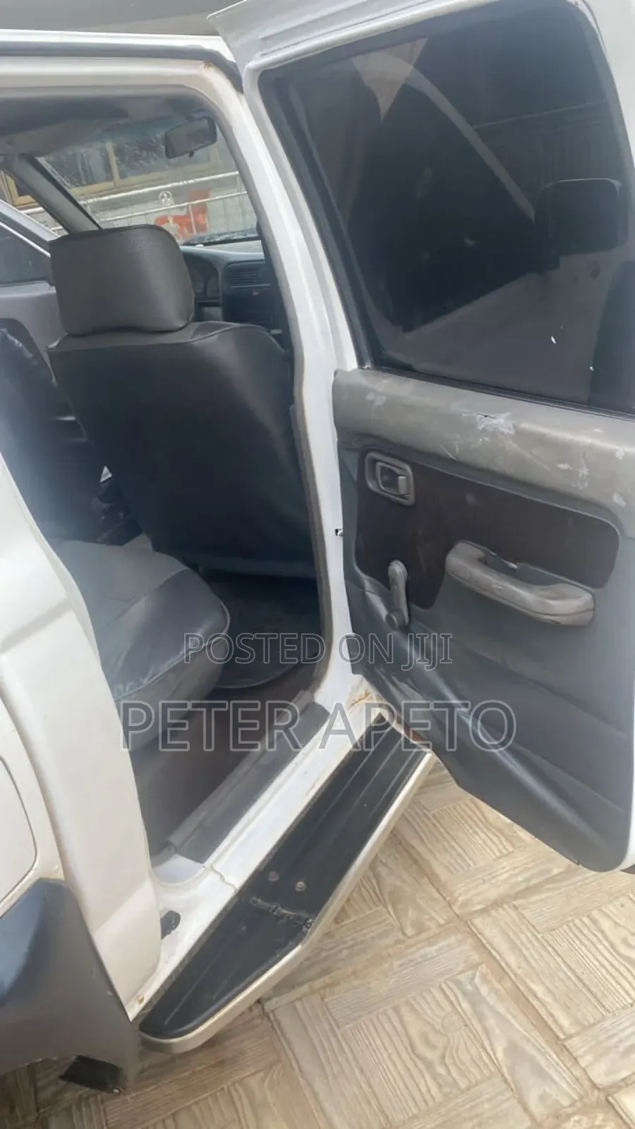 Nissan Hardbody 2018 White