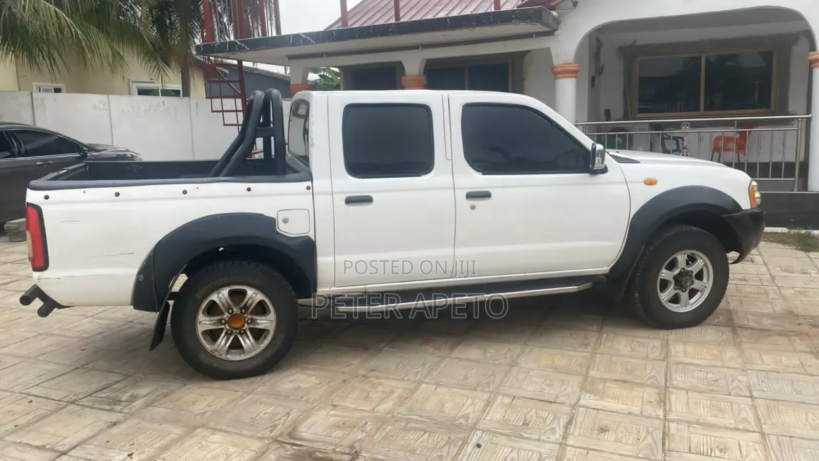 Nissan Hardbody 2018 White