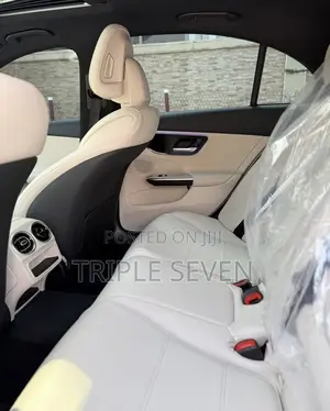 New Mercedes-Benz C300 2025 White