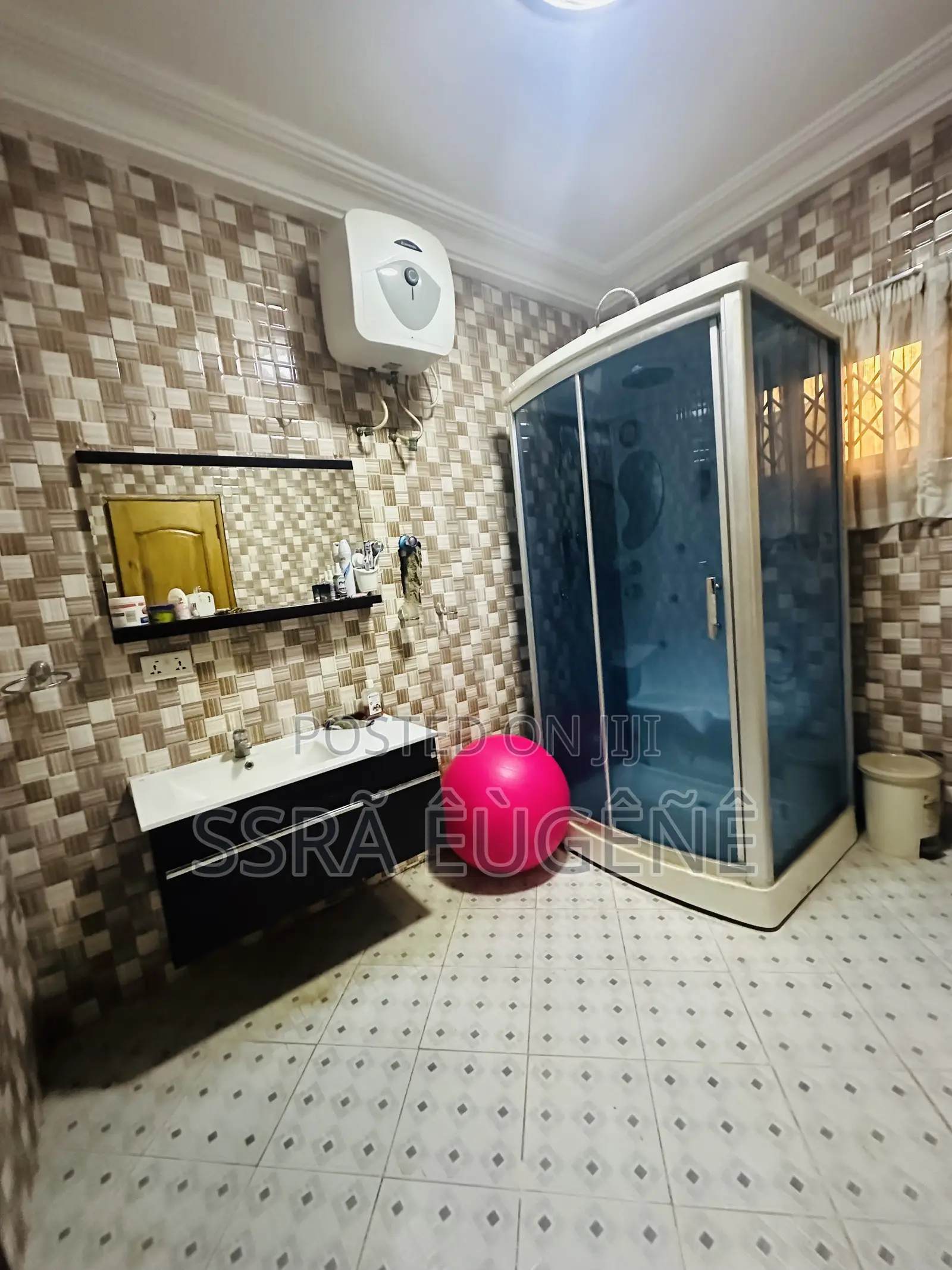 3bdrm House in 70X100, Oyarifa Mall Area for rent