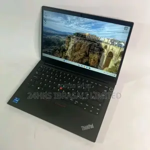 Laptop Lenovo ThinkPad E14 Gen 2 8GB Intel Core i5 SSD 256GB