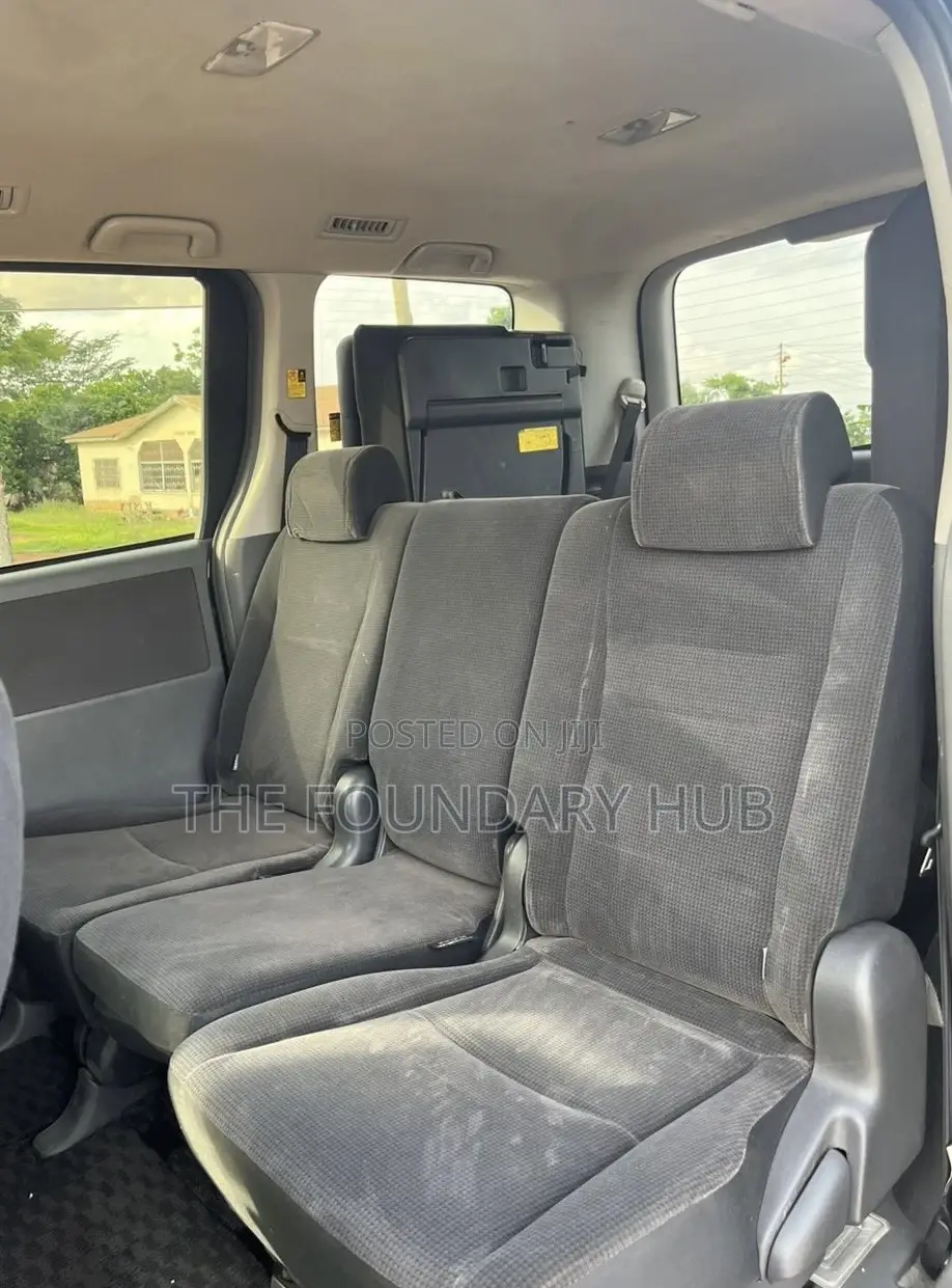 Toyota Voxy 2012 Black