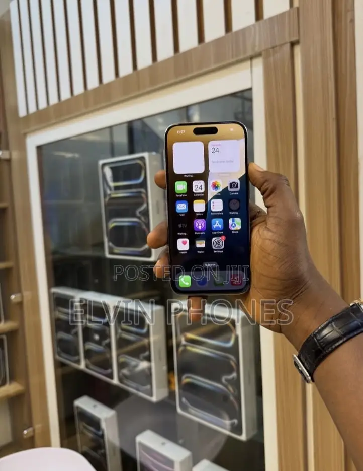 Apple iPhone 15 Pro 256 GB Gold
