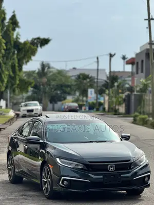 Honda Civic Touring Sedan 2019 Gray