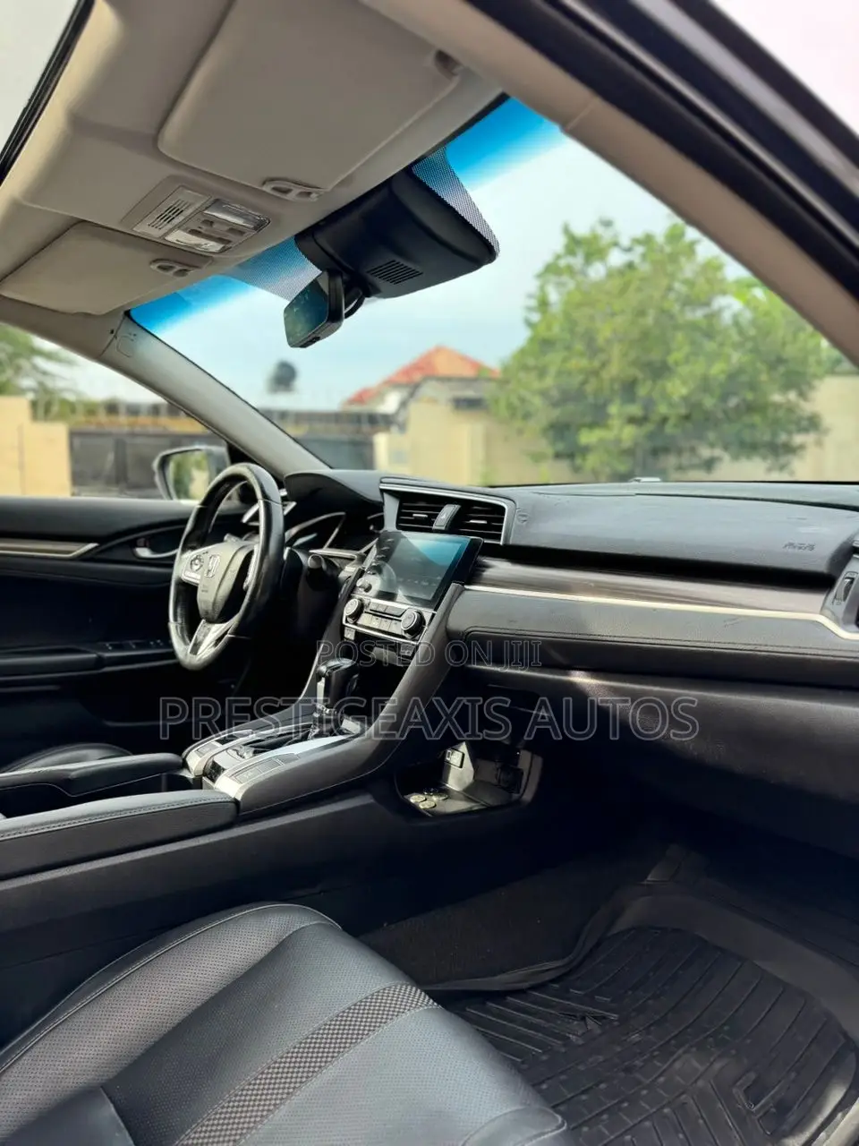 Honda Civic Touring Sedan 2019 Gray