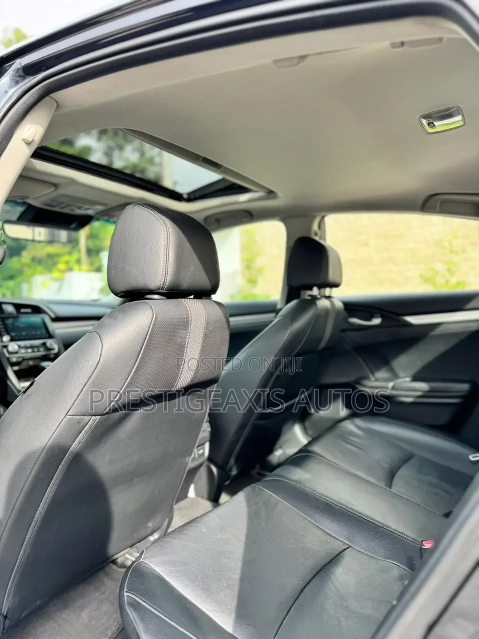 Honda Civic Touring Sedan 2019 Gray