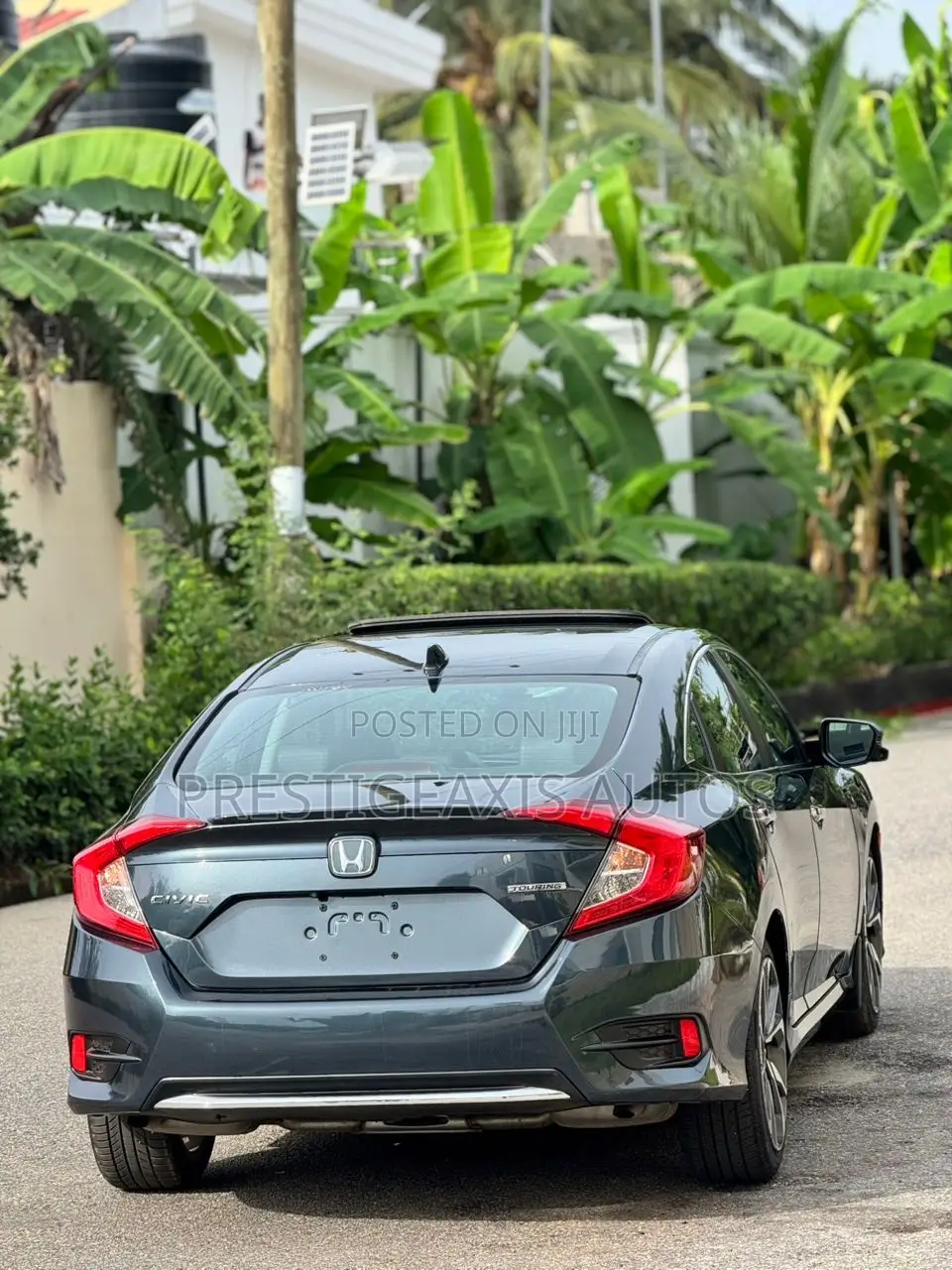 Honda Civic Touring Sedan 2019 Gray