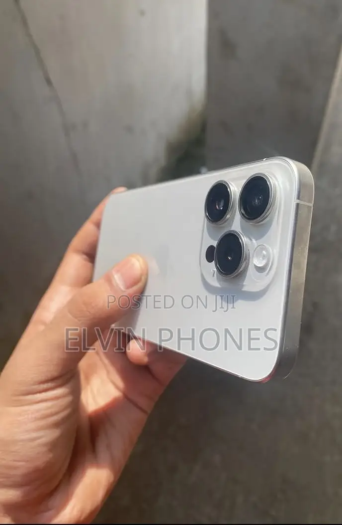 Apple iPhone 15 Pro 128 GB Silver