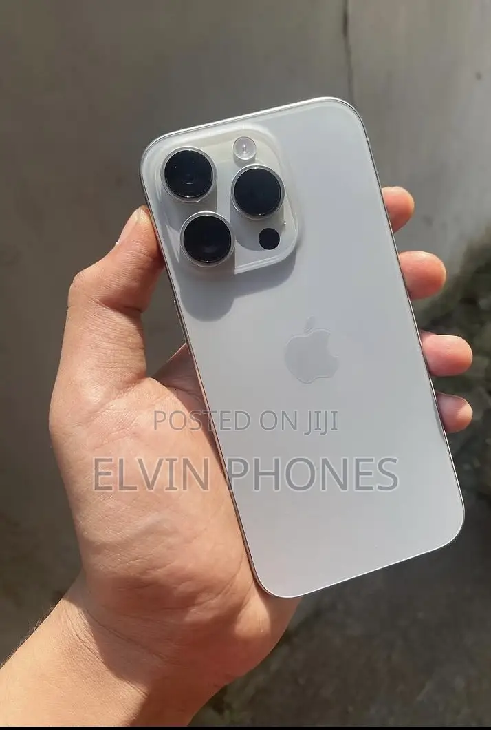 Apple iPhone 15 Pro 128 GB Silver