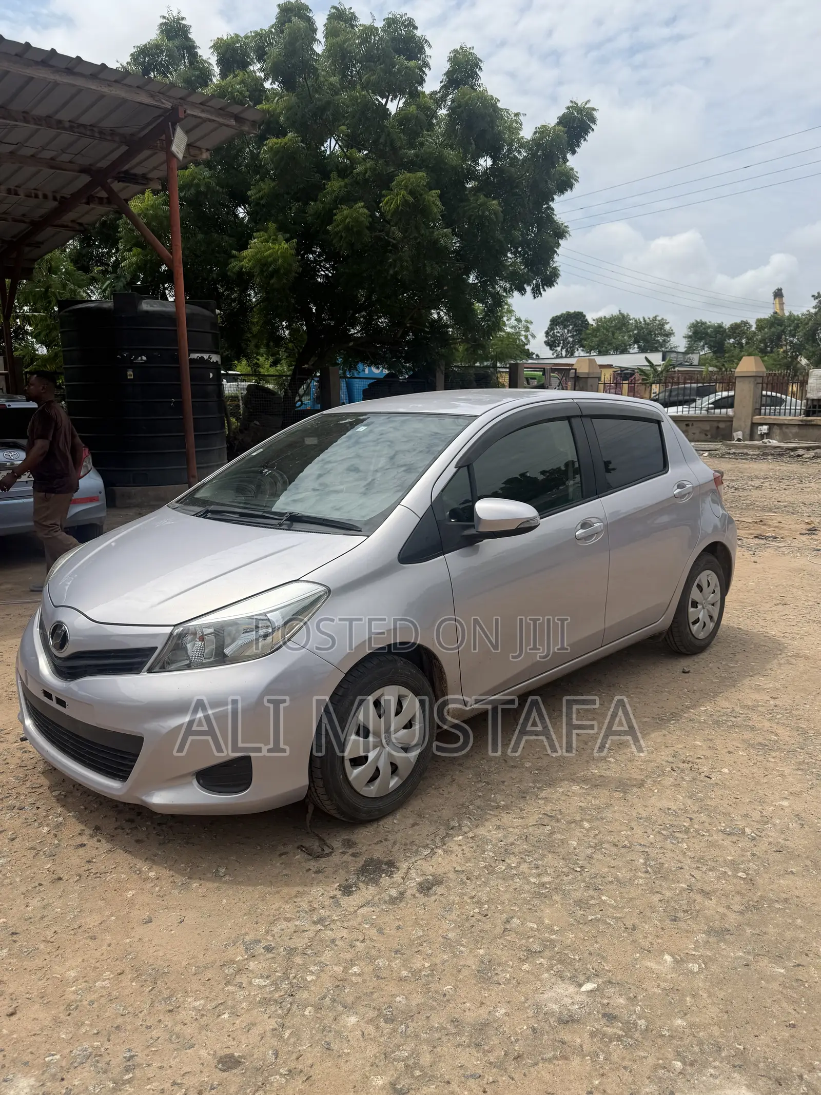 Toyota Vitz 2012 Purple