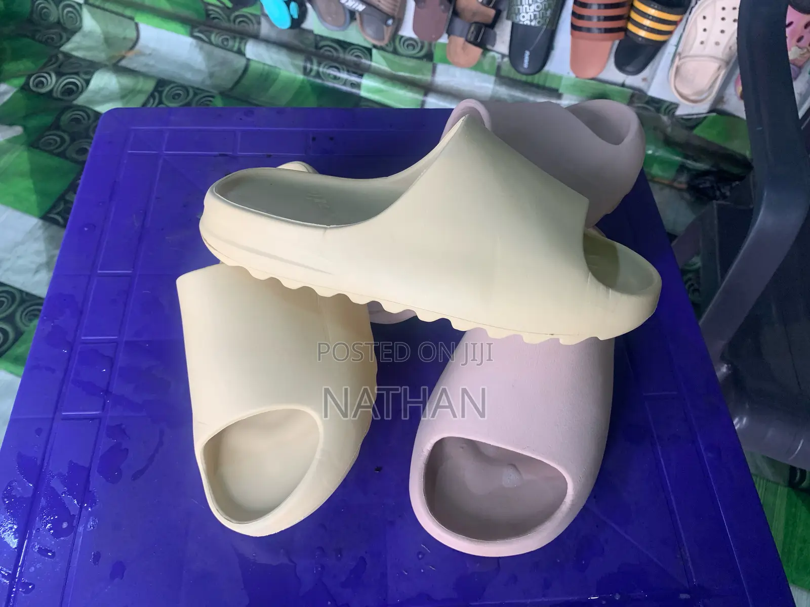 Yeezy Slide (Adidas)