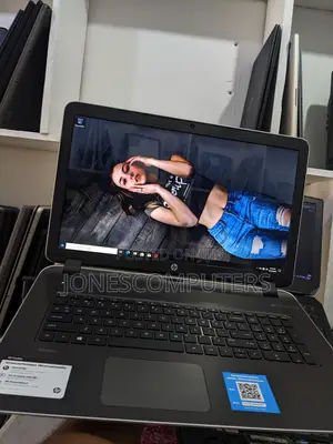Laptop HP Pavilion 17 6GB AMD A10 HDD 700GB