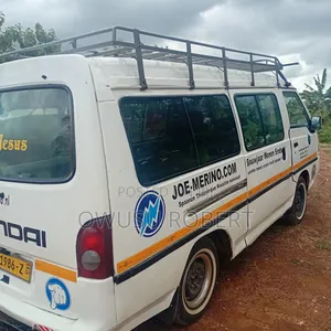 Hyundai H-100 1999 White
